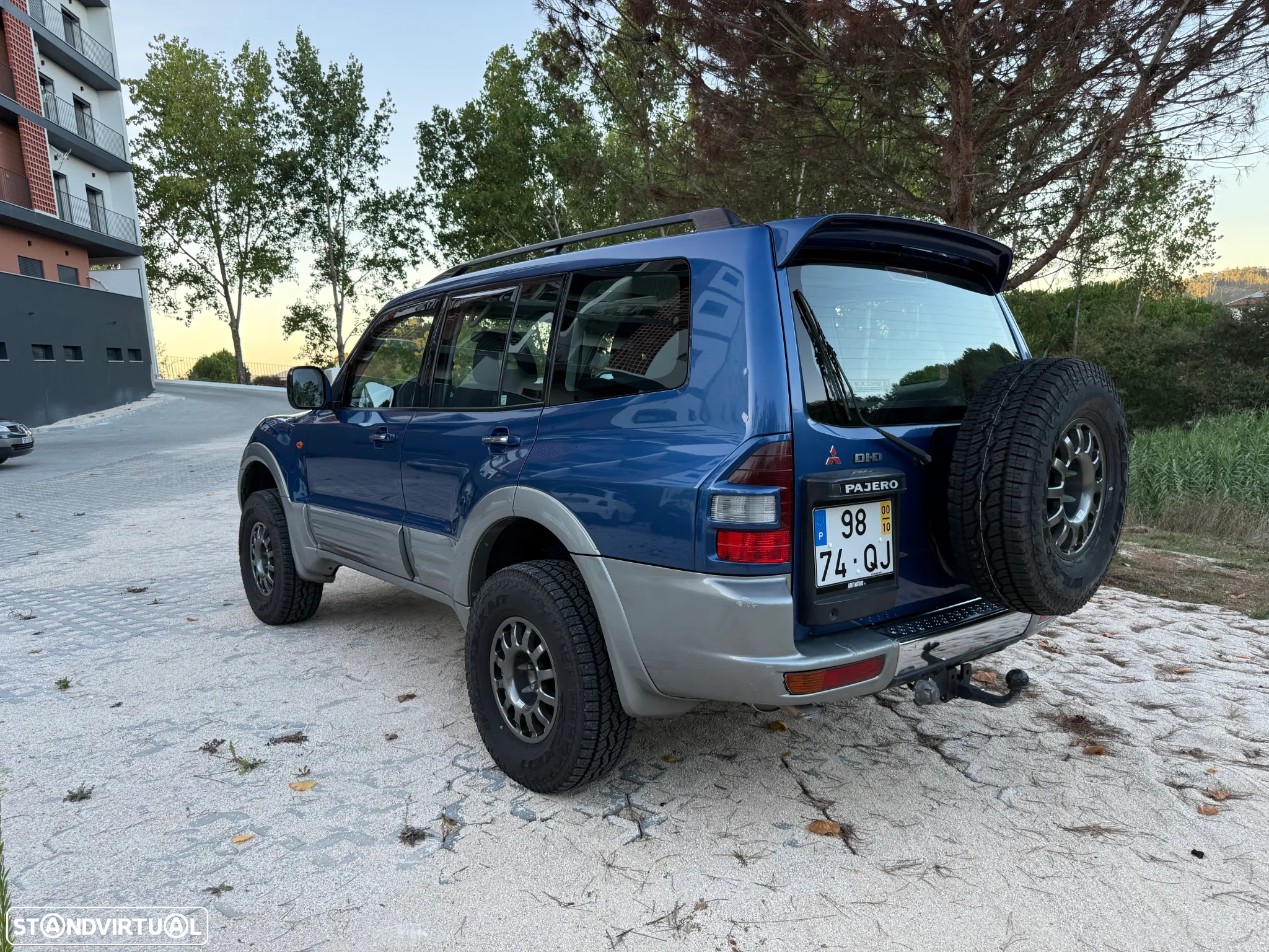Mitsubishi Pajero 3.2 DI-D GLS Longo - 4