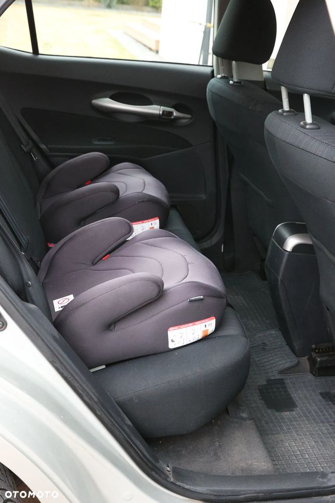 Toyota Auris 1.6 Premium - 4
