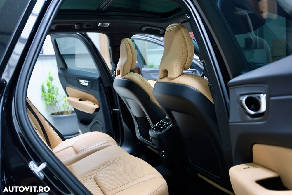Volvo XC 60 D5 AWD Geartronic Inscription - 8