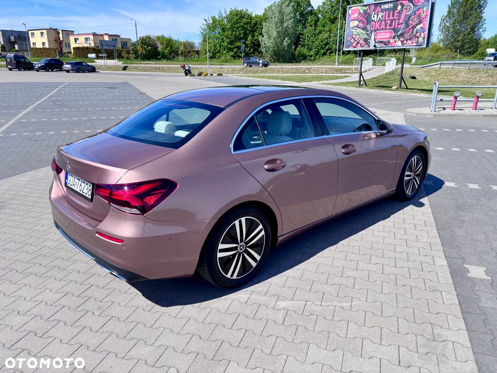 Mercedes-Benz Klasa A 180 Progressive 7G-DCT - 7