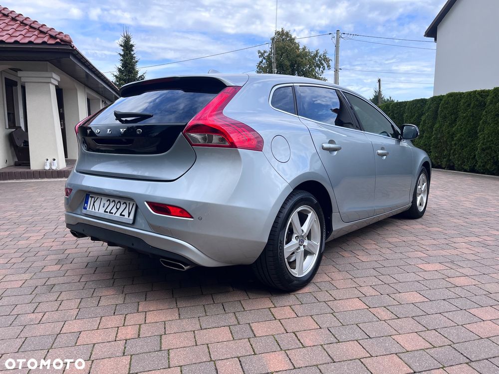 Volvo V40 D2 You - 4
