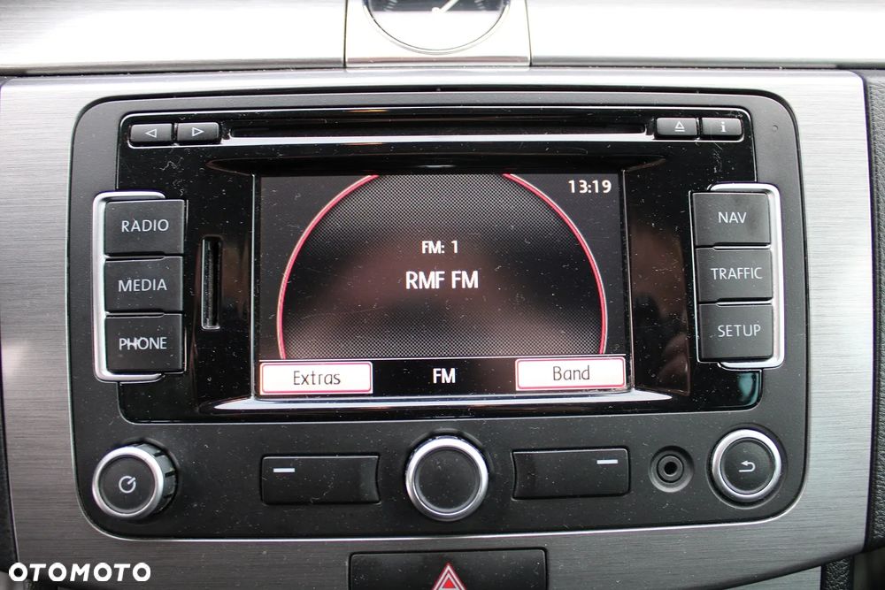 Volkswagen Passat 2.0 TDI BlueMotion Technology Comfortline - 18