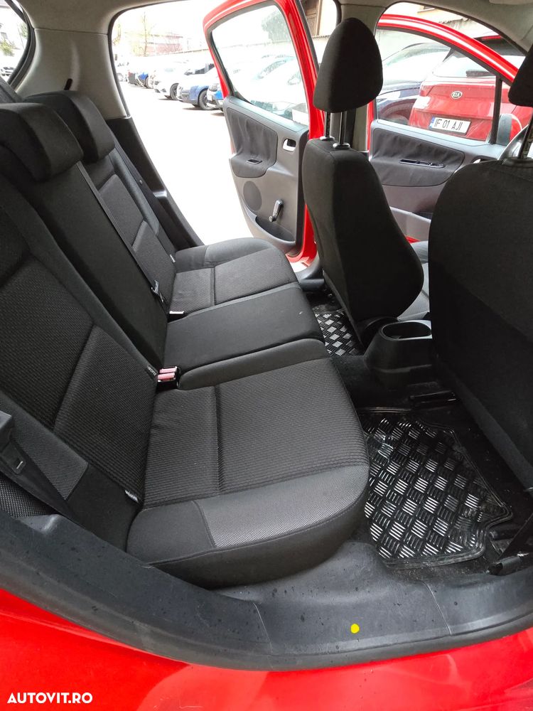 Peugeot 207 1.4 HDI Trendy - 9