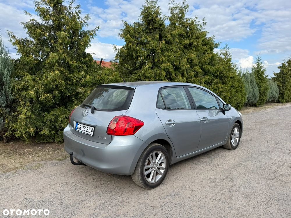 Toyota Auris 1.4 D-4D Luna - 5