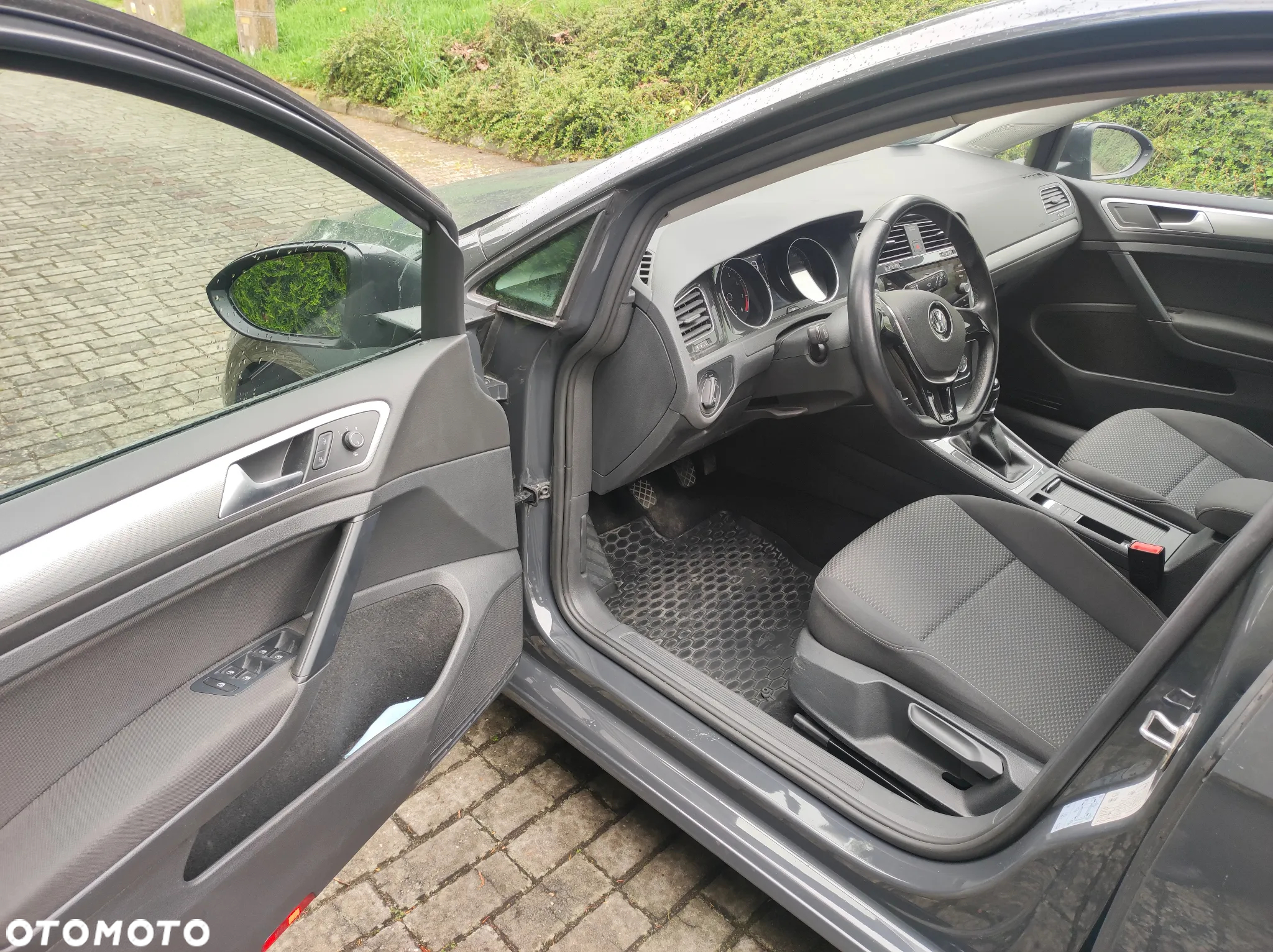 Volkswagen Golf VII 1.0 TSI BMT Trendline - 5