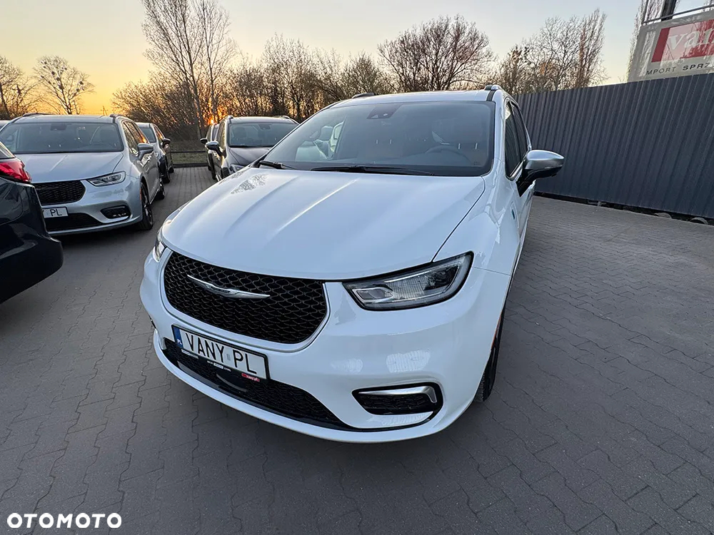 Chrysler Pacifica - 7