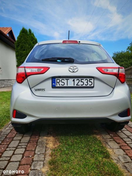 Toyota Yaris 2017 photo 4