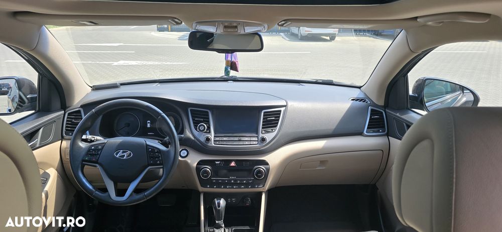 Hyundai Tucson 2.0 CRDI 4WD 6AT Luxury Pack+ - 11