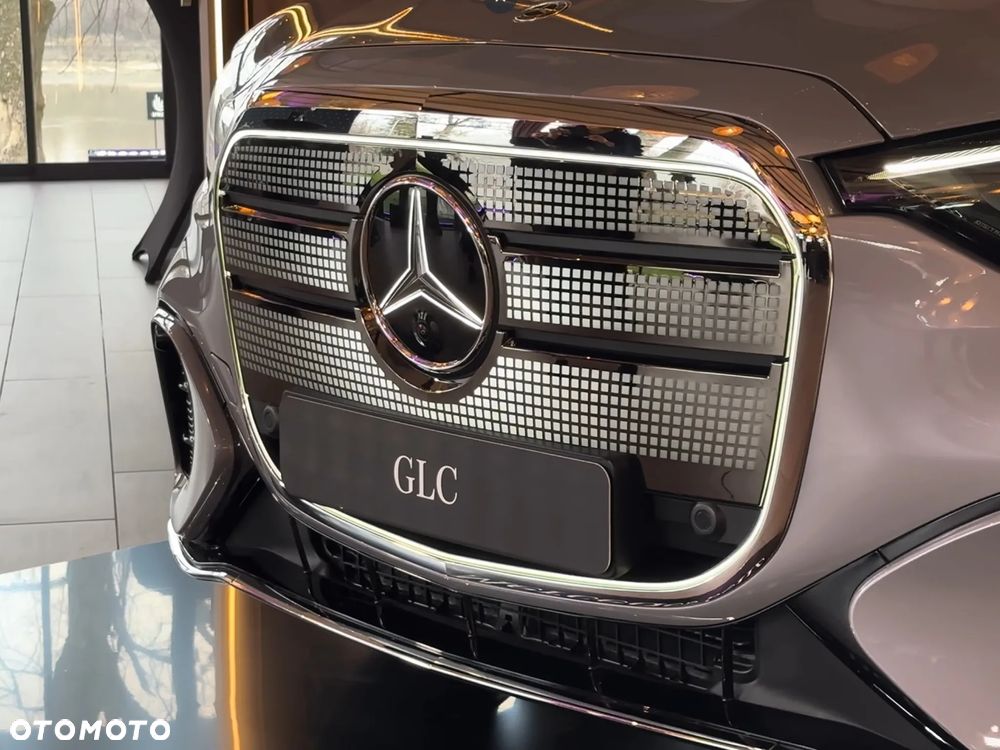 Mercedes-Benz GLC - 13