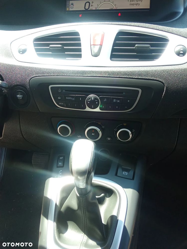 Renault Scenic 2.0 16V Expression - 11