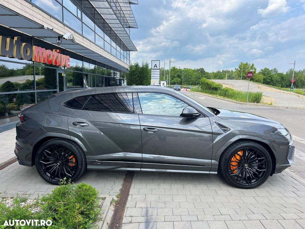 Lamborghini URUS - 4