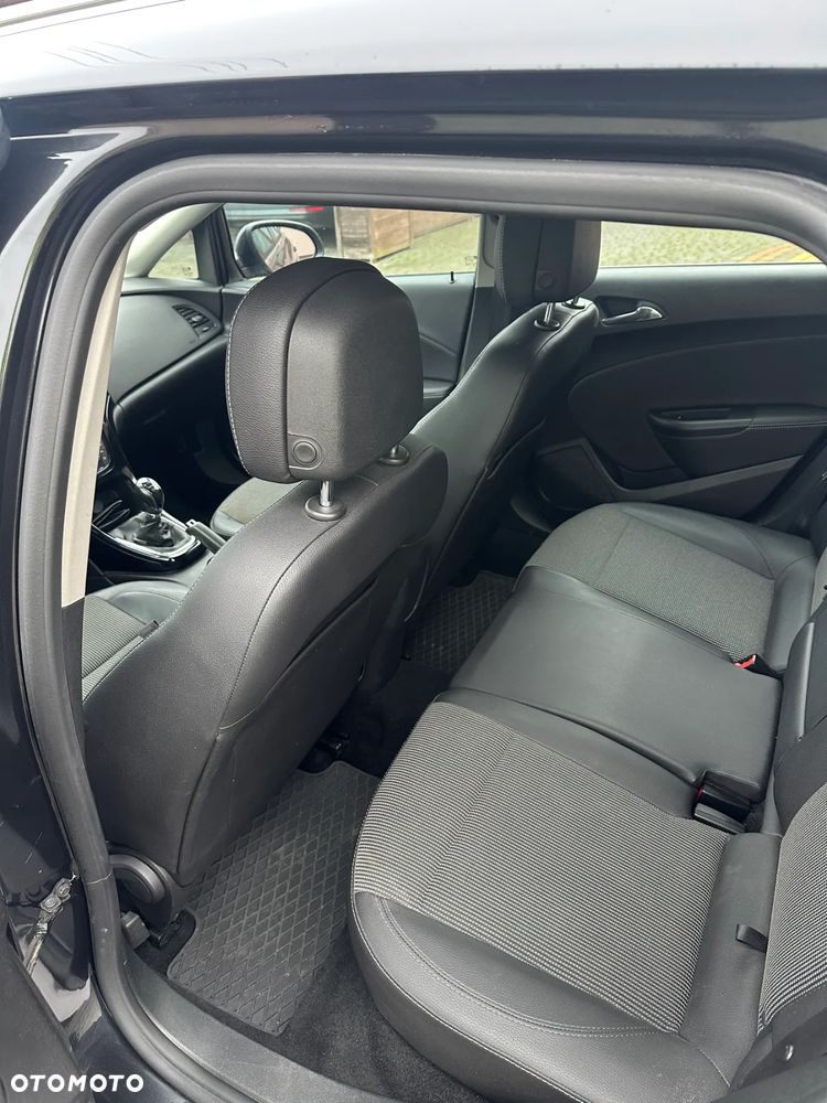 Opel Astra 1.6 CDTI Sport - 9