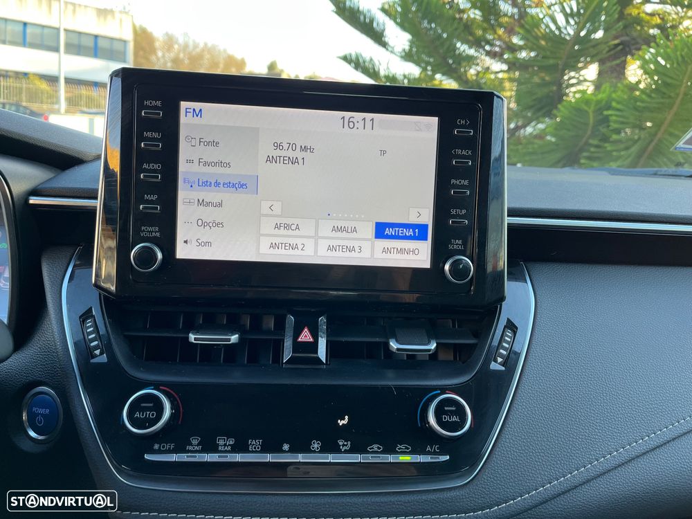 Toyota Corolla 1.8 Hybrid Comfort - 39