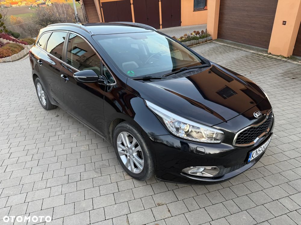Kia Ceed - 13
