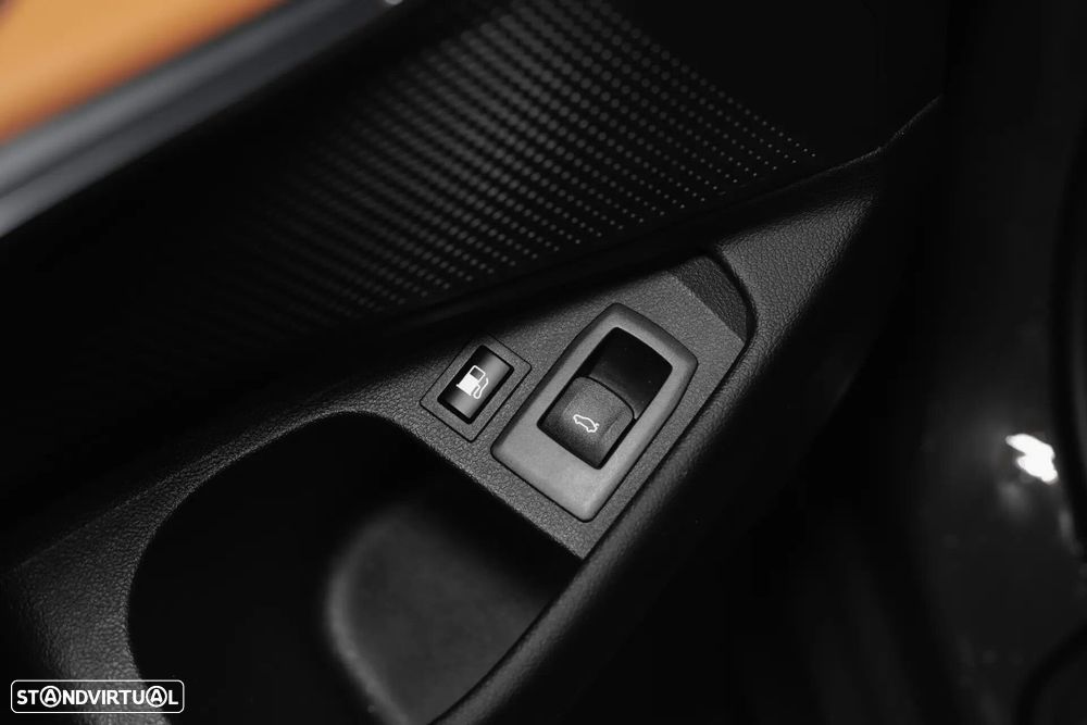 BMW 330 e xDrive Aut. M Sport - 29