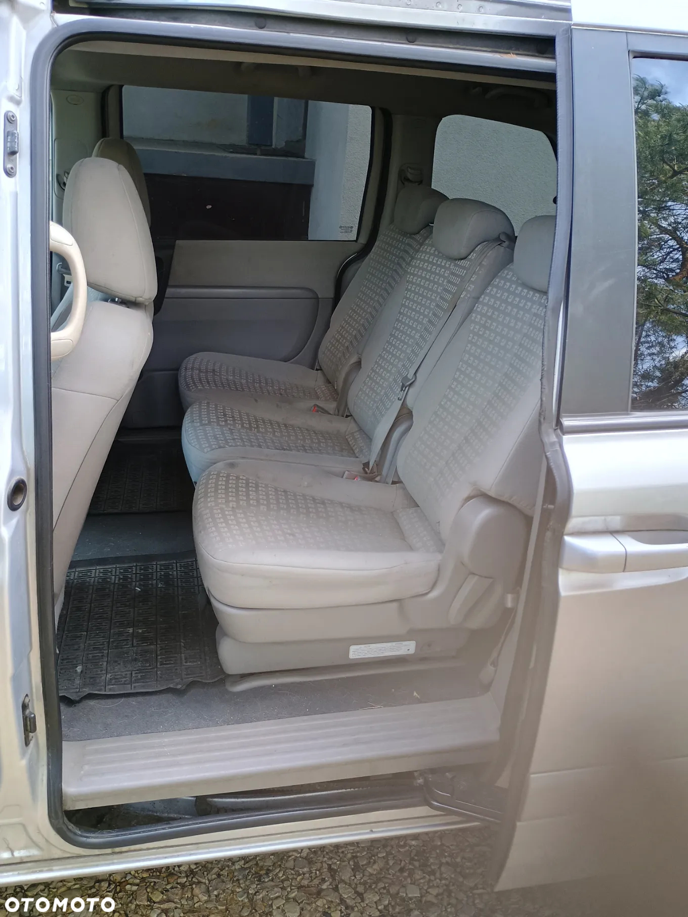 Kia Carnival - 6