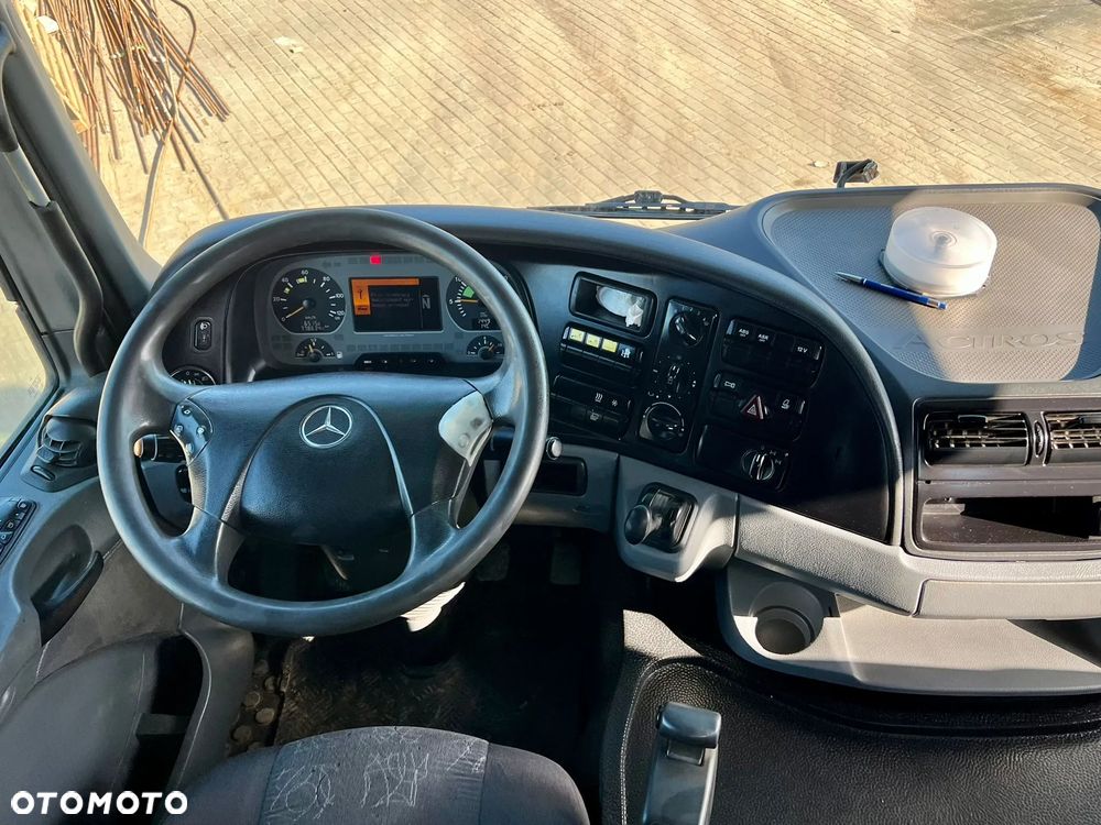 Mercedes-Benz ACTROS - 16