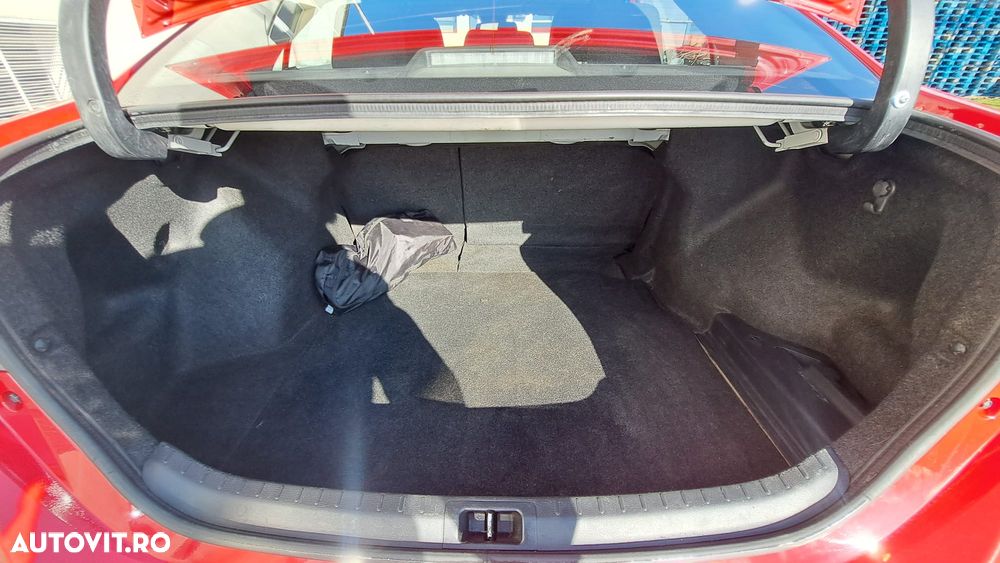 Toyota Corolla 1.4 D-4D Luna - 8