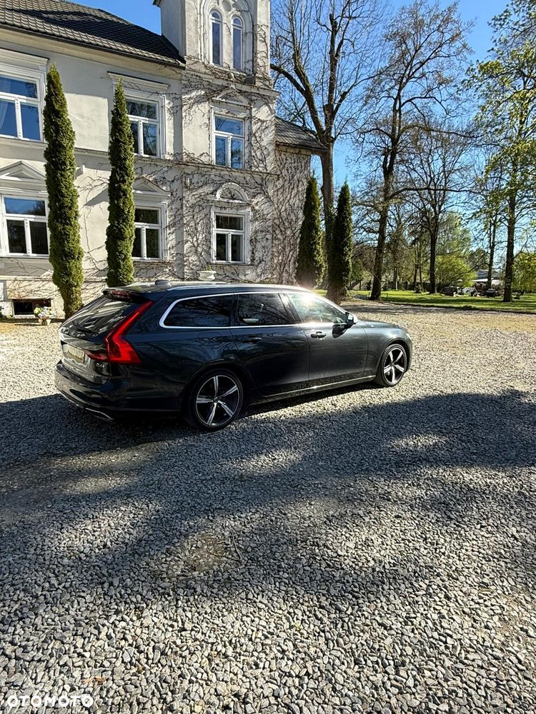 Volvo V90 D4 R-Design - 5