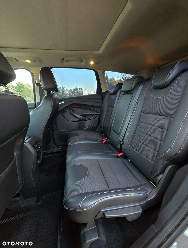 Ford Kuga 2.0 TDCi 4x4 Titanium - 21