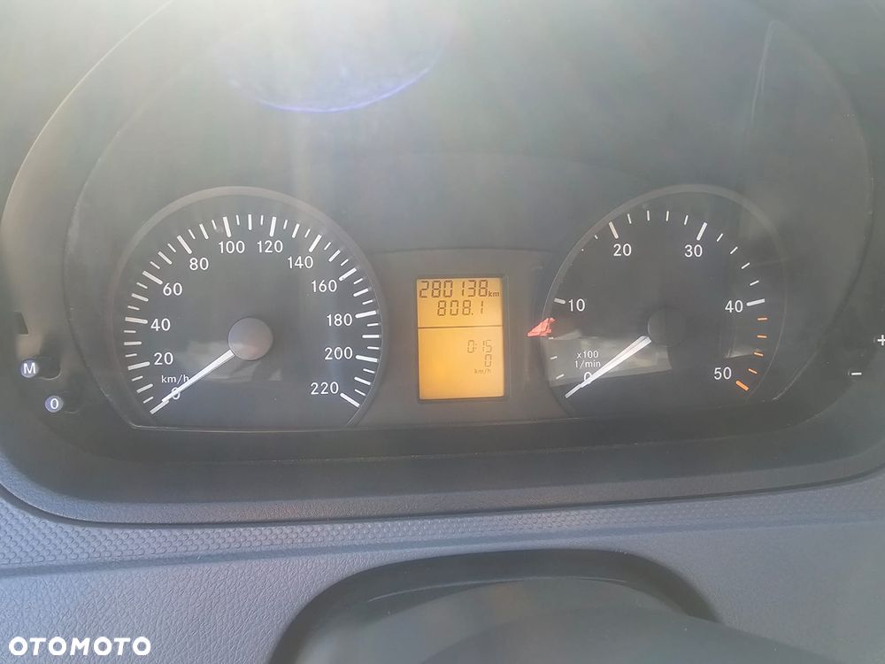 Mercedes-Benz Vito - 9
