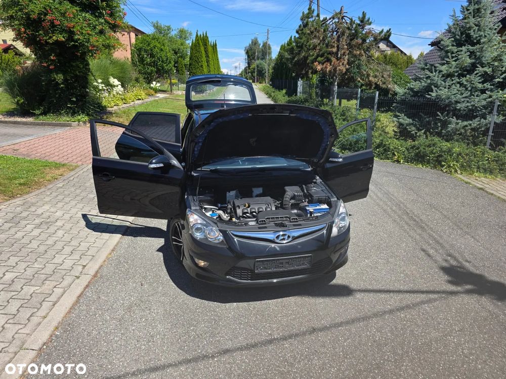 Hyundai i30 1.4 Comfort World Cup - 4