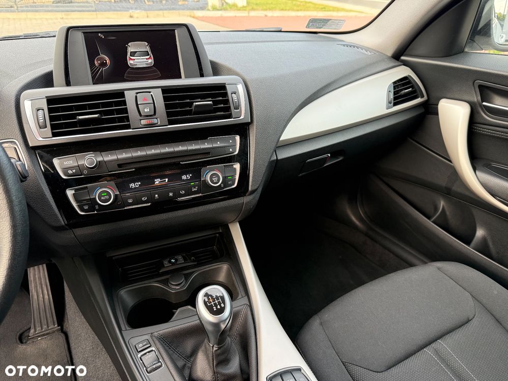 BMW Seria 1 118i Advantage - 31