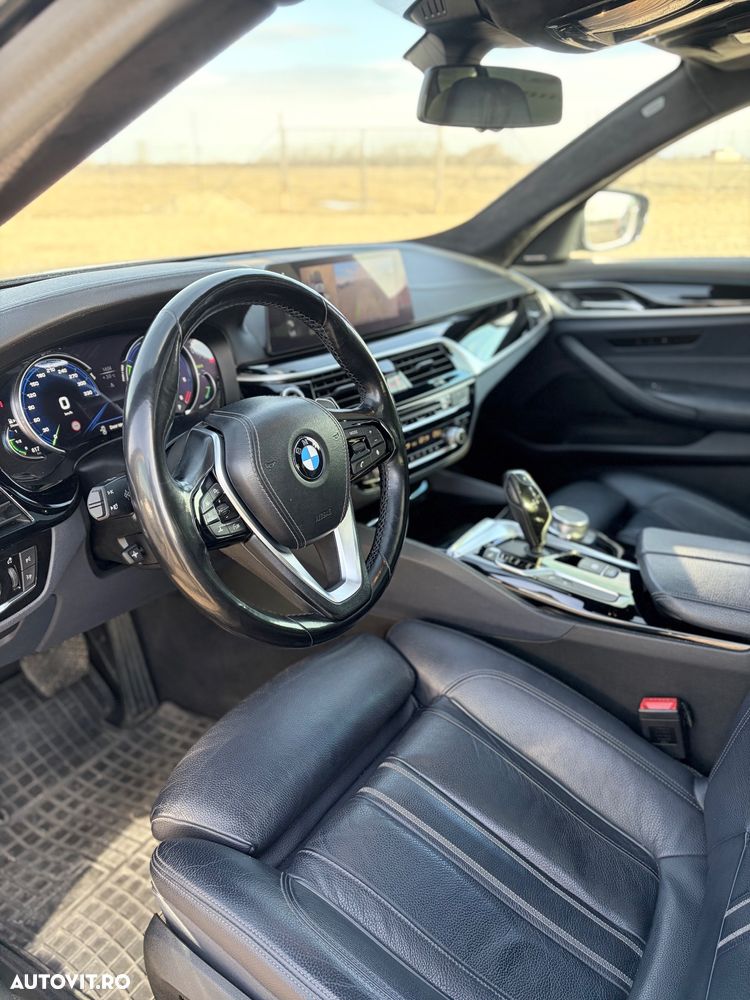 BMW Seria 5 520d xDrive AT - 8