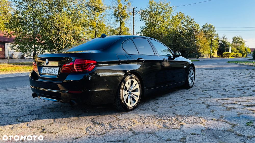 BMW Seria 5 535i xDrive - 13