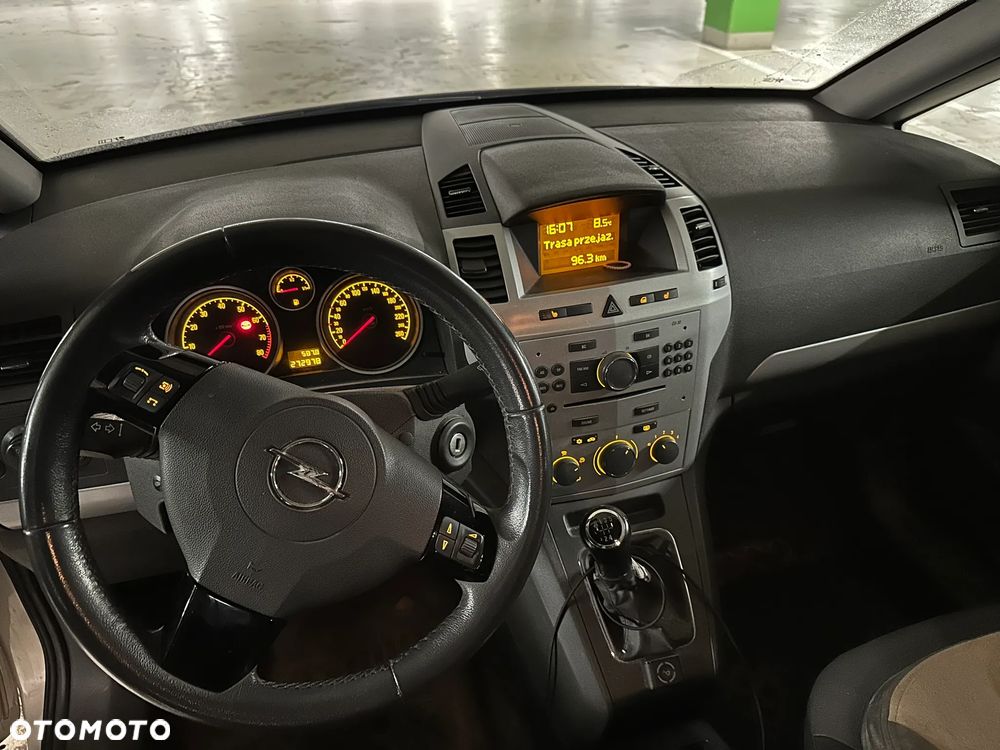 Opel Zafira - 7