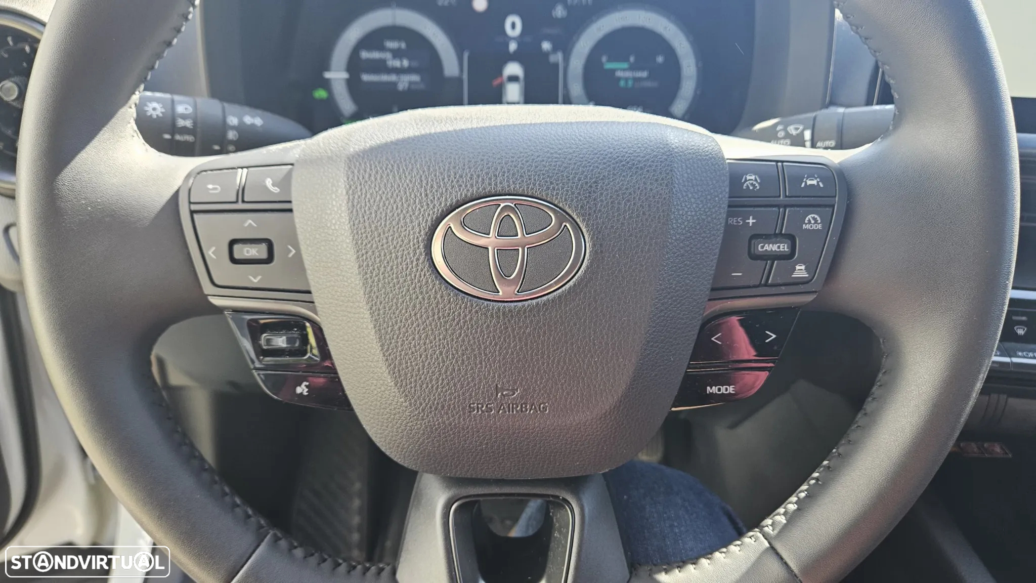 Toyota C-HR 1.8 Hybrid Square Collection - 16