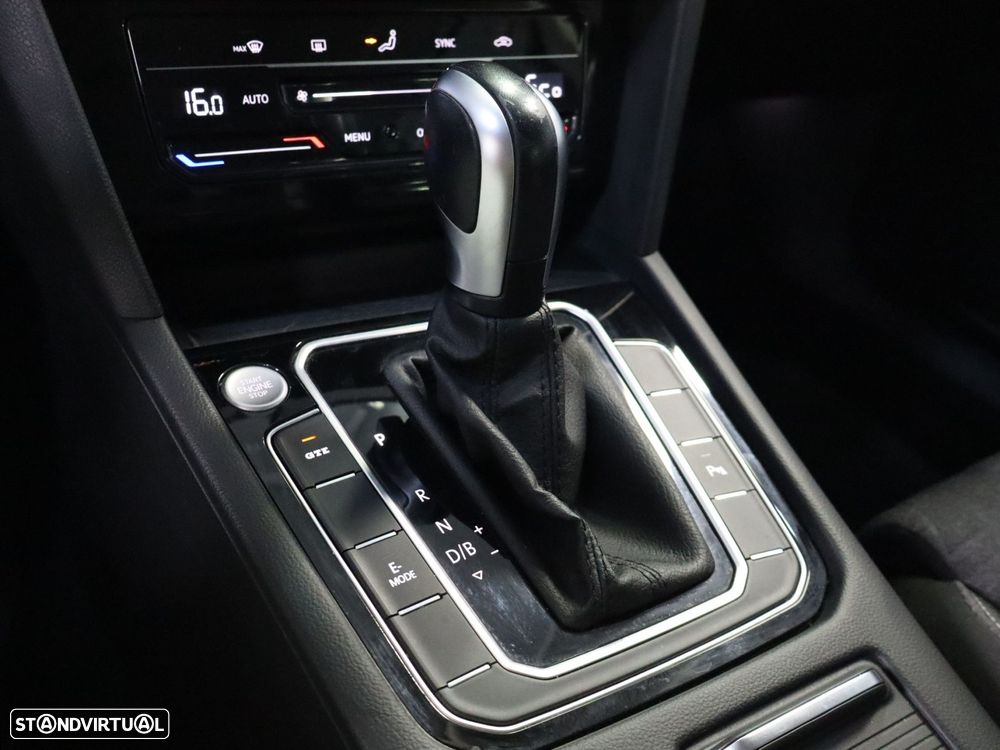 VW Passat Variant 1.4 TSI GTE Plug-in - 24