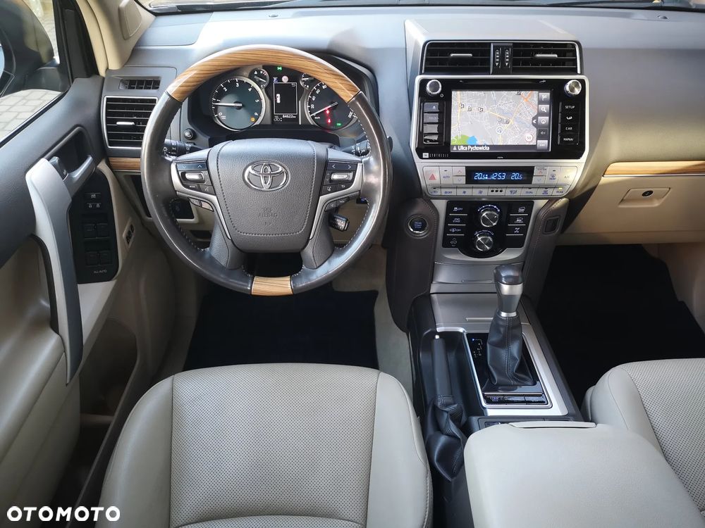 Toyota Land Cruiser LC 2.8 D-4D Premium - 12