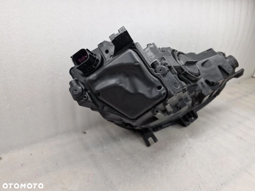 AUDI A4 B9 LIFT LAMPA LEWA PRZÓD 8W0941011 - 9