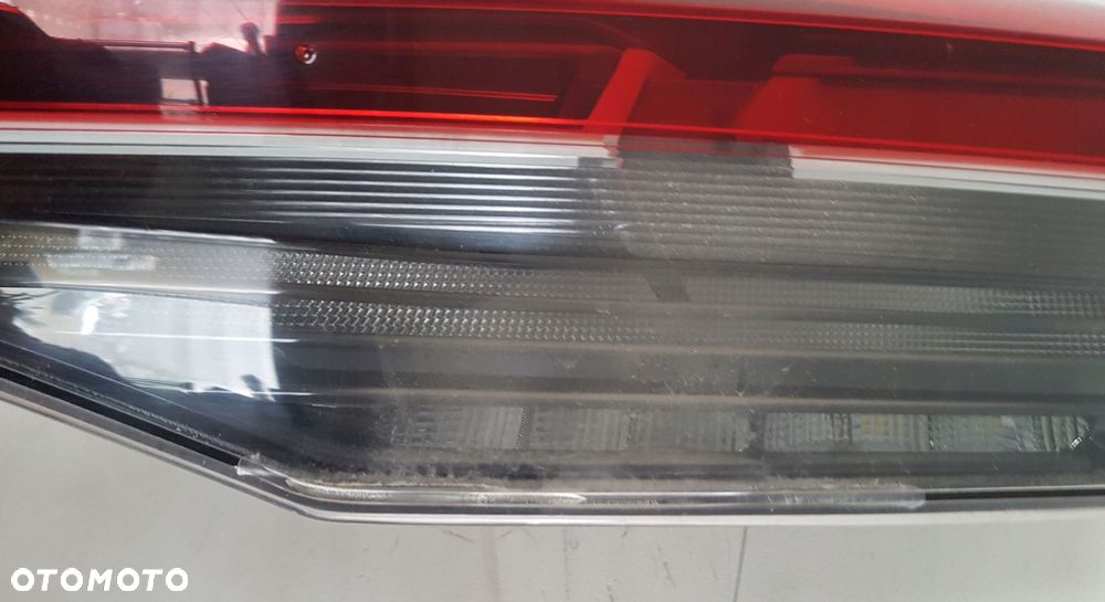 audi q4 e-tron lampa blenda klapy tył 89a945095 - 3