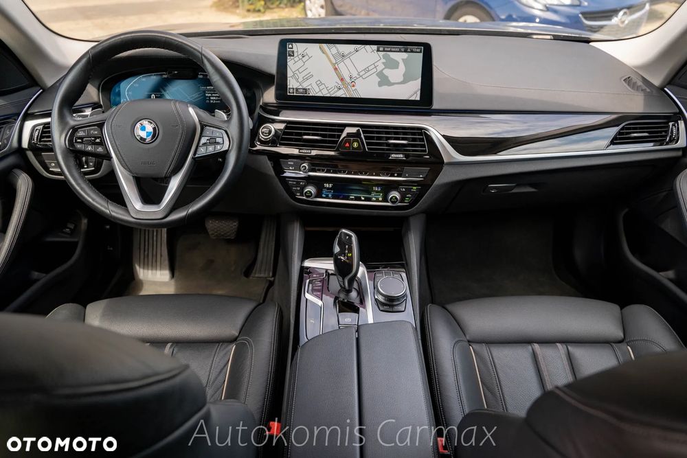 BMW Seria 5 530i xDrive Luxury Line - 14