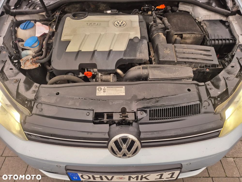 Volkswagen Golf 2.0 TDI DPF Comfortline - 8