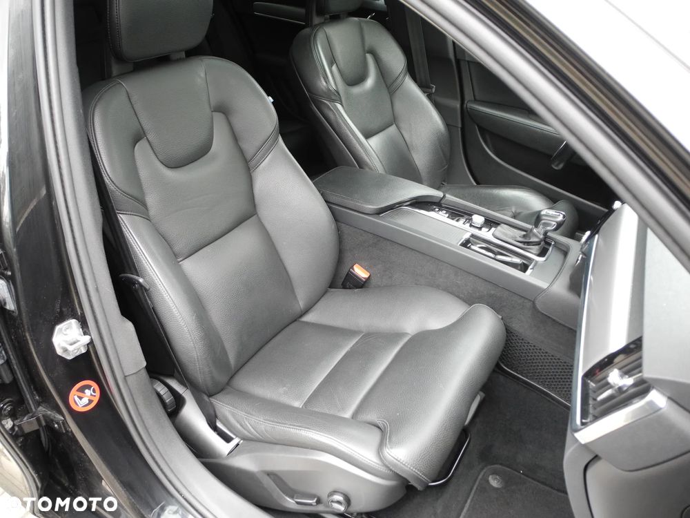 Volvo S90 - 15