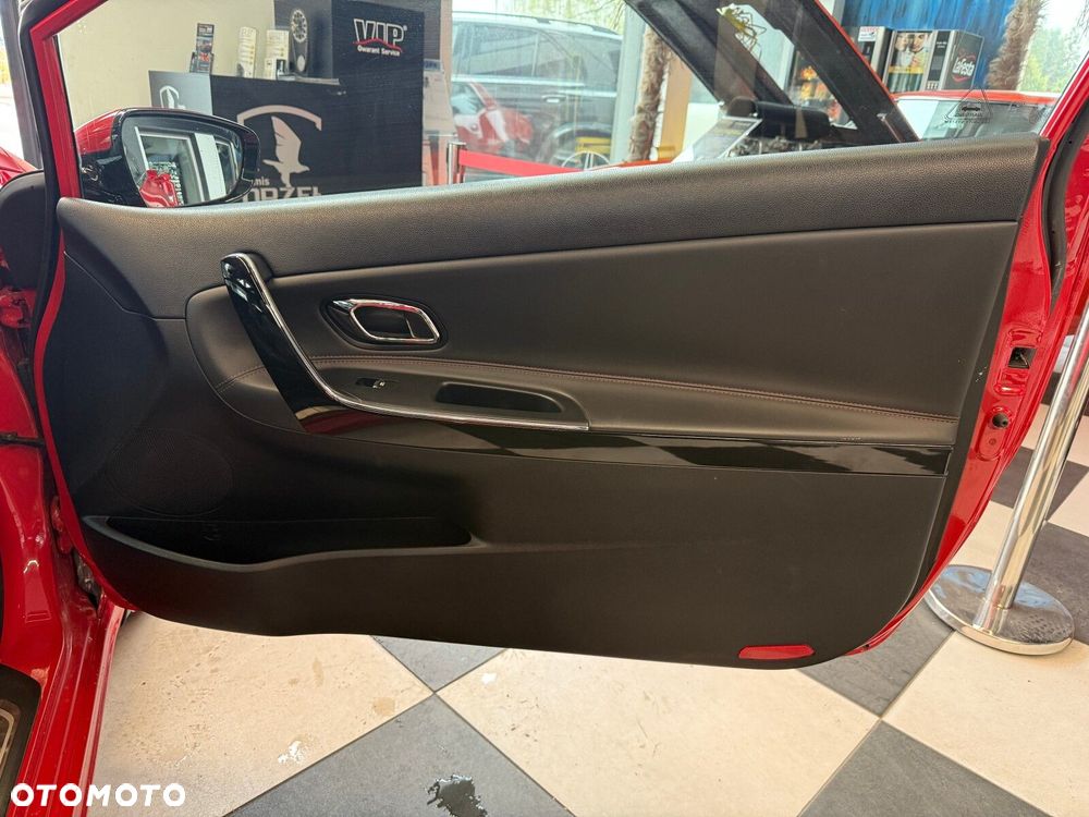 Kia Ceed - 10