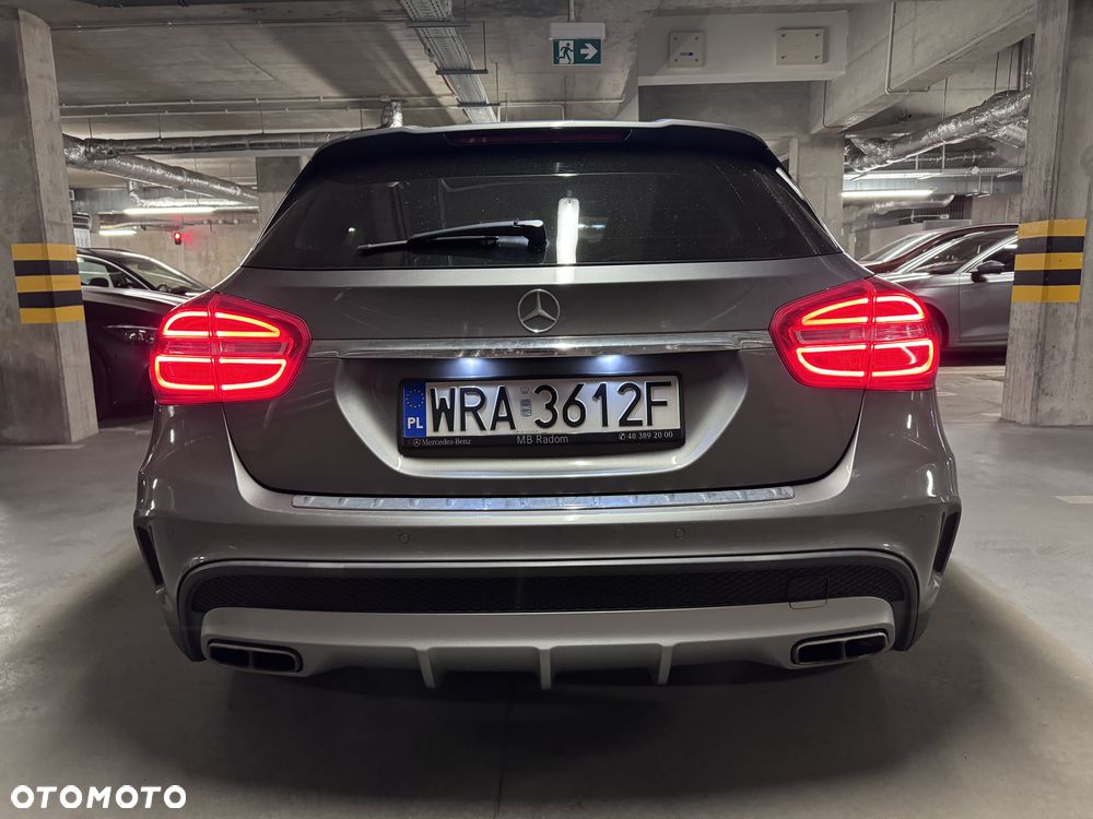 Mercedes-Benz GLA - 5