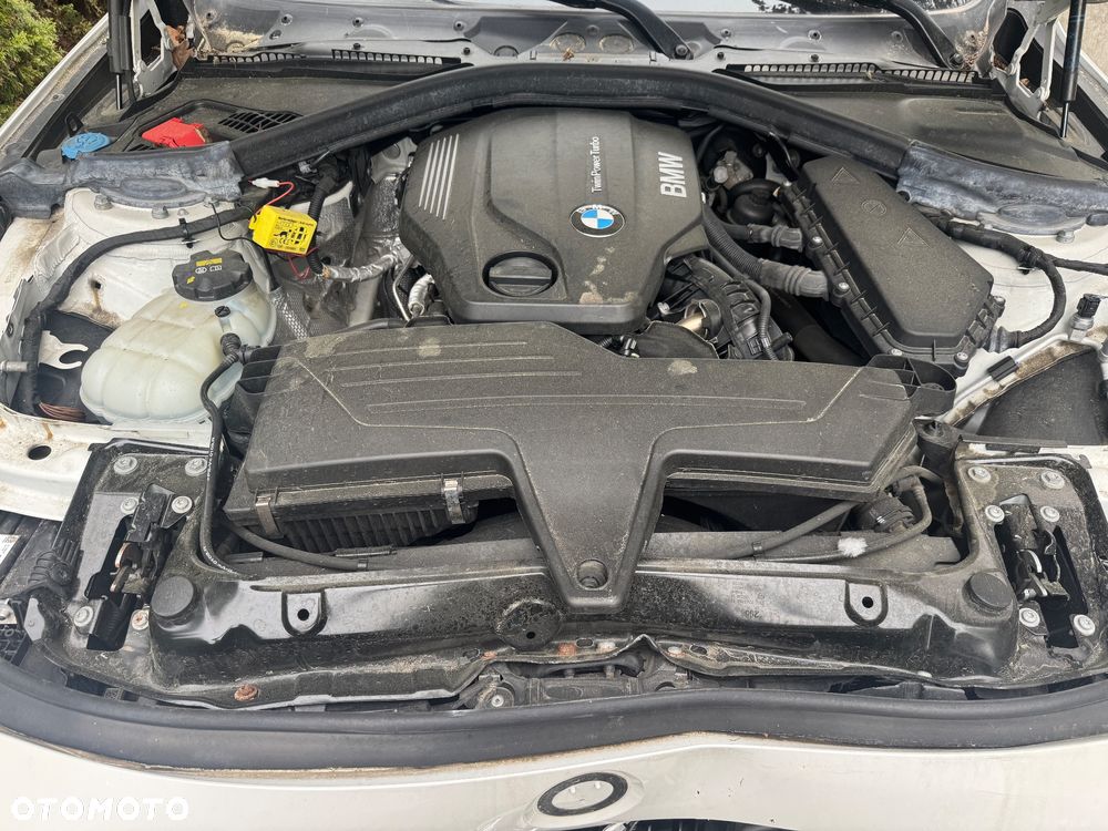 BMW Seria 3 318d Sport Line - 19