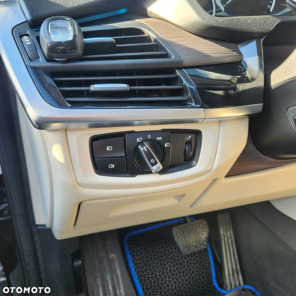 BMW X5 xDrive35i - 5