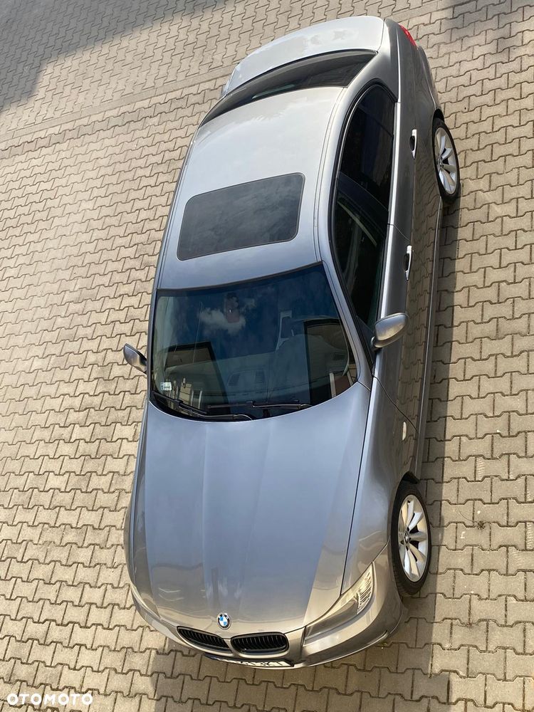 BMW Seria 3 318i - 5