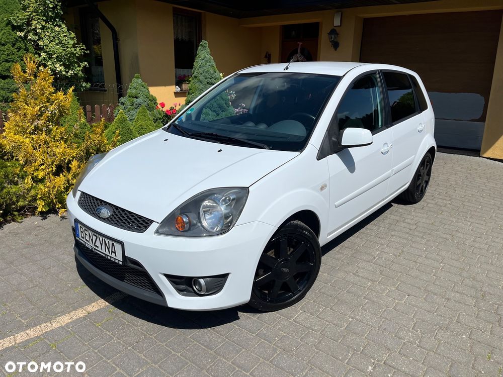 Ford Fiesta 1.4 Ambiente - 1