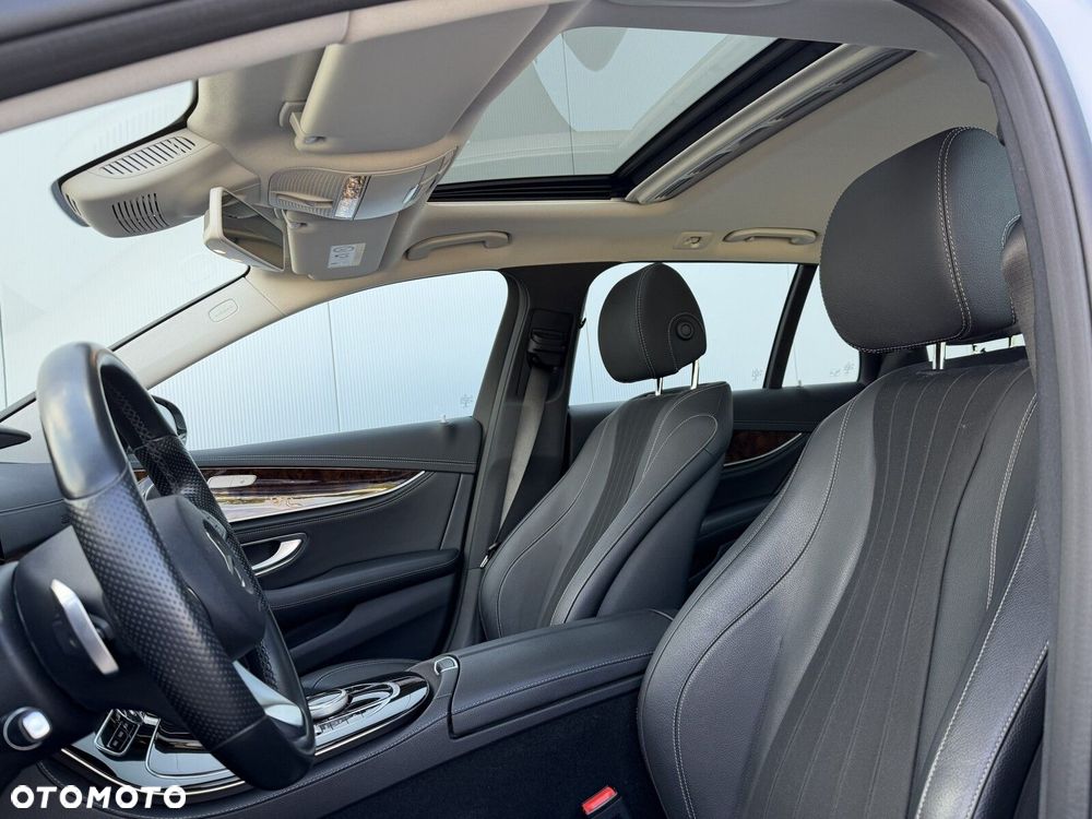 Mercedes-Benz Klasa E 220 d Exclusive - 15