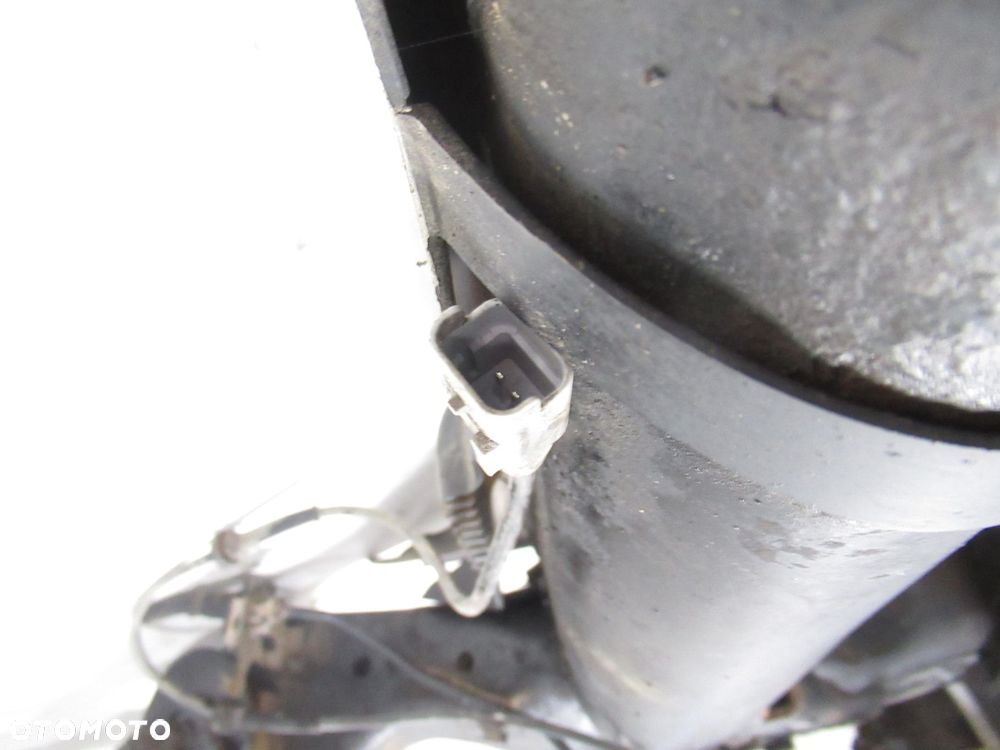 BELKA TYŁ PEUGEOT PARTNER II - 4