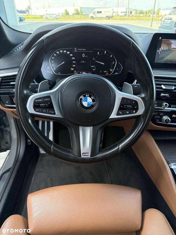 BMW Seria 5 520d xDrive M Sport sport - 14
