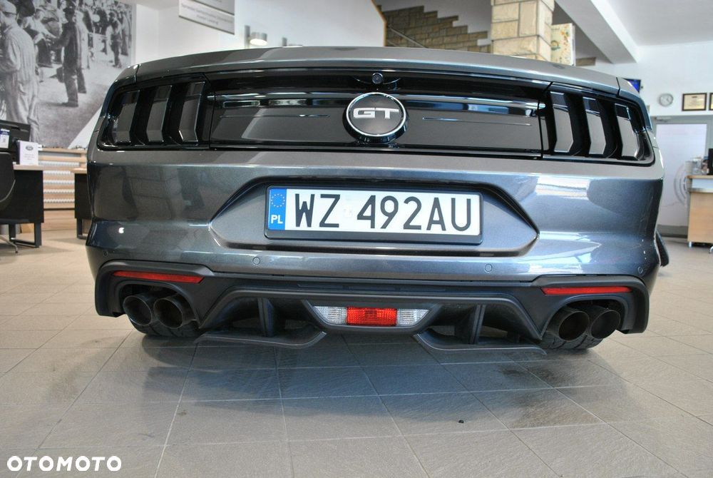 Ford Mustang - 35