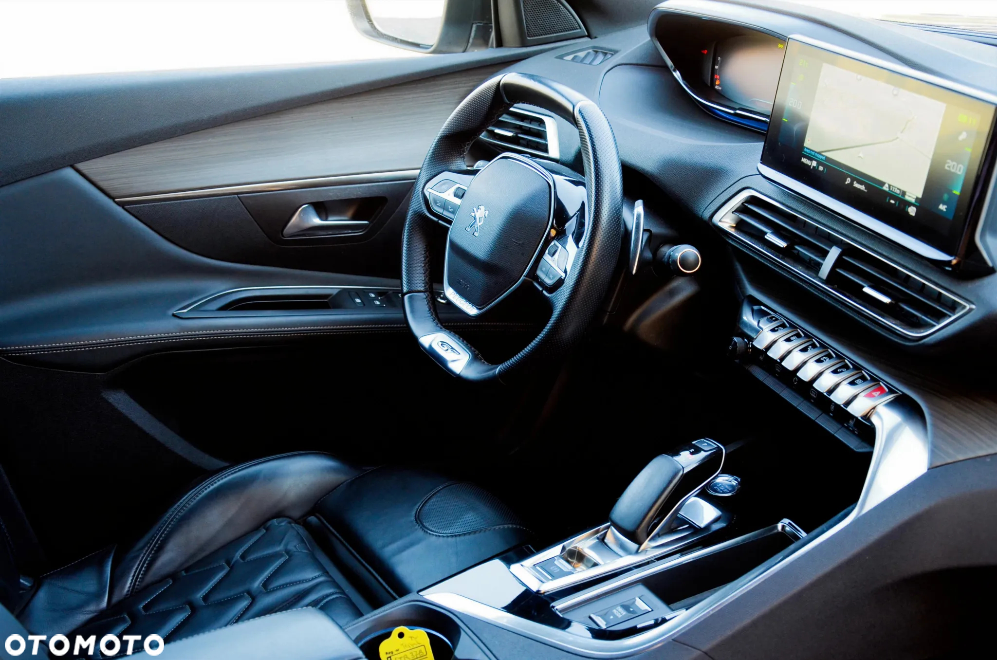 Peugeot 3008 1.6 PureTech Hybrid PHEV Allure Pack S&S EAT8 - 14