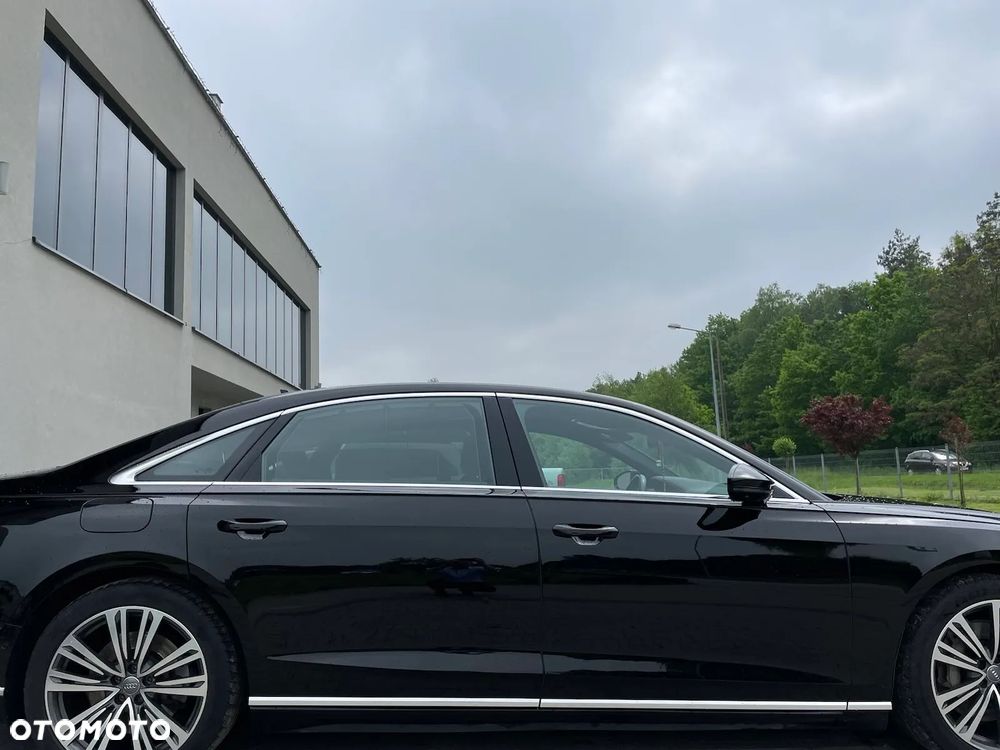 Audi A8 L 55 TFSI quattro tiptronic - 12